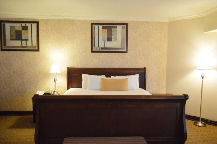 Best Western Plus Nuevo Laredo Inn & Suites Ruang foto